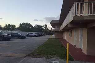301 NW 177th St, Miami Gardens, FL 33169 - Photo 2
