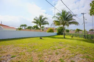 135 NW 208th St, Miami Gardens, FL 33169 - Photo 18