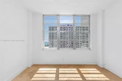 5700 Collins #10D, Miami Beach, FL 33140 - Photo 30