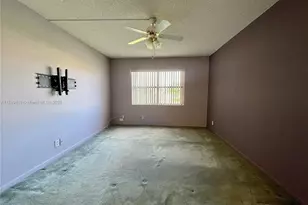 10123 Sunrise Lakes Blvd, Sunrise, FL 33322 - Photo 12