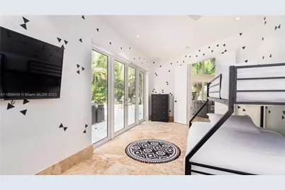 112 NW 14th Way, Dania Beach, FL 33004 - Photo 12