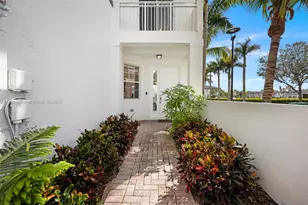 11470 NW 79th Ln, Doral, FL 33178 - Photo 4