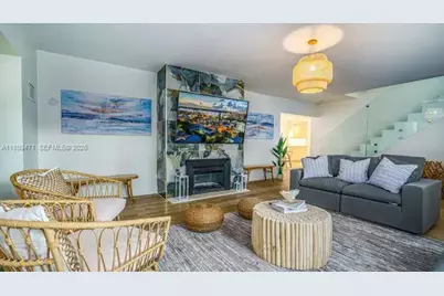 320 Polk St, Hollywood, FL 33019 - Photo 12