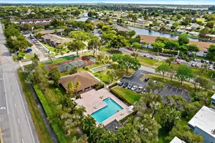 9814 W McNab Rd, Tamarac, FL 33321 - Photo 32