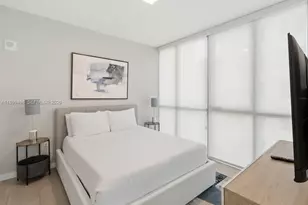 227 NE 2nd St, Miami, FL 33132 - Photo 10