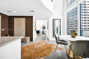 300 S Biscayne Blvd, Miami, FL 33131 - Photo 16