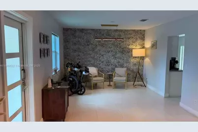 10761 SW 165th St, Miami, FL 33157 - Photo 4
