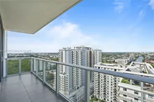 16385 Biscayne Blvd, North Miami Beach, FL 33160 - Photo 26