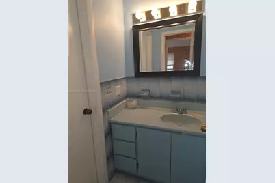 250 NW 63rd Ct, Miami, FL 33126 - Photo 18