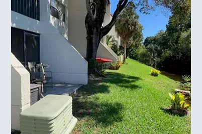 303 Racquet Club Rd #113, Weston, FL 33326 - Photo 26