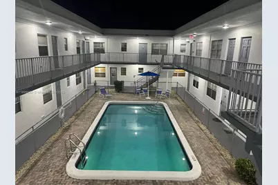 30 SE 4th Ave #213, Hallandale Beach, FL 33009 - Photo 12