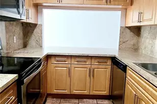 9410 Live Oak Pl, Davie, FL 33324 - Photo 8