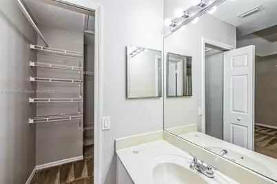 1655 SE 30th St, Homestead, FL 33035 - Photo 8