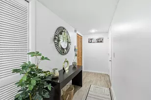 428 Lakeview Dr, Weston, FL 33326 - Photo 14