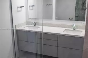 9735 NW 52nd St, Doral, FL 33178 - Photo 10