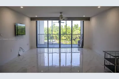 9735 NW 52nd St #312, Doral, FL 33178 - Photo 6