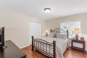 1071 NW 184th Terrace, Pembroke Pines, FL 33029 - Photo 22