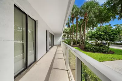 3731 N Country Club Dr #127, Aventura, FL 33180 - Photo 1