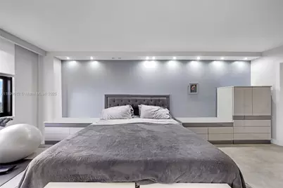 9801 Collins Ave #16U, Bal Harbour, FL 33154 - Photo 22