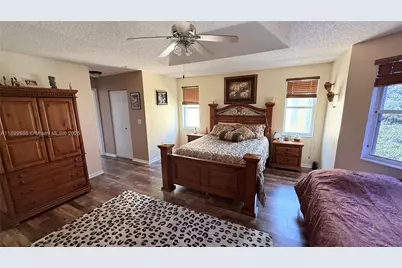 2271 NW 159th Ave, Pembroke Pines, FL 33028 - Photo 52