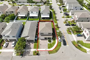 572 NE 6th Pl, Homestead, FL 33034 - Photo 6