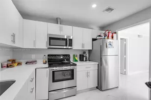 7101 W Sunrise Blvd, Plantation, FL 33313 - Photo 4