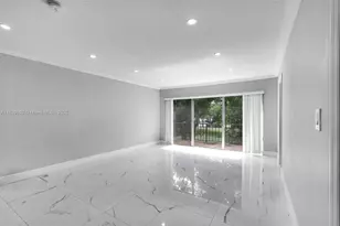 7101 W Sunrise Blvd, Plantation, FL 33313 - Photo 2