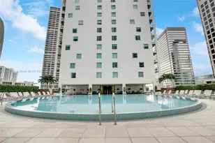 55 SE 6th St, Miami, FL 33131 - Photo 20