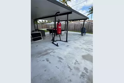 11411 NW 37th Pl, Sunrise, FL 33323 - Photo 20