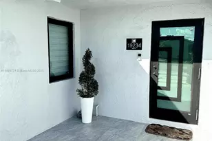 19234 SW 121st Ct, Miami, FL 33177 - Photo 4