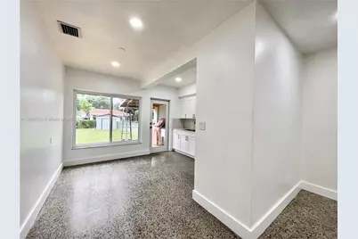 11020 NE 10th Ave #1, Biscayne Park, FL 33161 - Photo 4