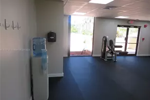 8075 SW 107th Ave, Miami, FL 33173 - Photo 8