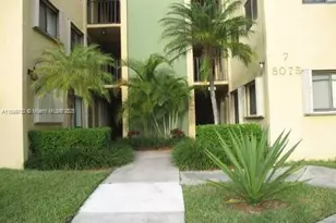 8075 SW 107th Ave, Miami, FL 33173 - Photo 2