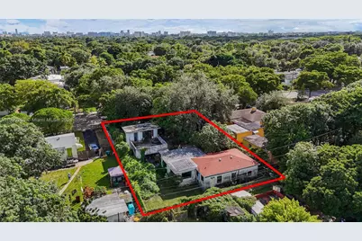 1045 NW 52nd St, Miami, FL 33127 - Photo 12