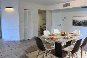 3600 Mystic Pointe Dr, Aventura, FL 33180 - Photo 2