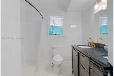 246 NE 13th St, Delray Beach, FL 33444 - Photo 20