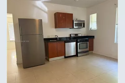 500 14th St #103, Miami Beach, FL 33139 - Photo 2