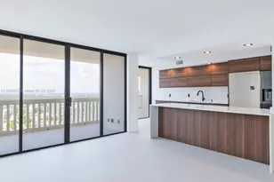 1000 Island Blvd, Aventura, FL 33160 - Photo 10