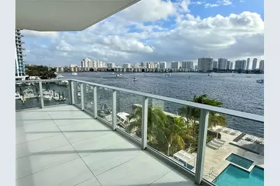 17111 Biscayne Blvd #409, North Miami Beach, FL 33160 - Photo 4