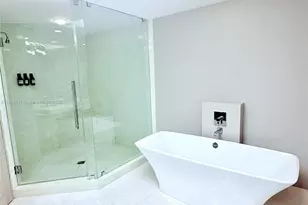 17111 Biscayne Blvd, North Miami Beach, FL 33160 - Photo 16