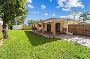 9835 SW 76th St, Miami, FL 33173 - Photo 26