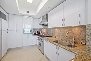 17875 Collins Ave, Sunny Isles Beach, FL 33160 - Photo 14