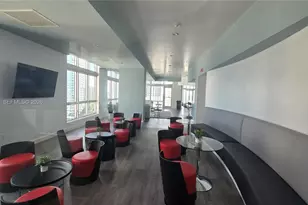 300 S Biscayne Blvd, Miami, FL 33131 - Photo 18