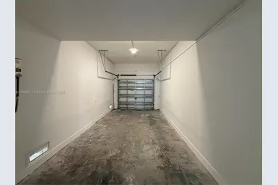 1159 NW 1st St, Florida City, FL 33034 - Photo 8