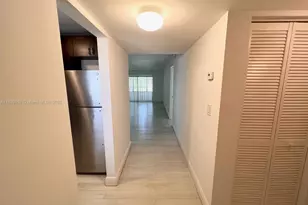 5510 N Lakewood Cir N, Margate, FL 33063 - Photo 4