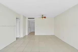 20500 W Country Club Dr, Aventura, FL 33180 - Photo 14