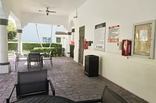 3166 NE 11th St, Homestead, FL 33033 - Photo 8