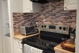 17150 N Bay Rd, Sunny Isles Beach, FL 33160 - Photo 4