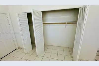 8000 Tatum Waterway Dr #1, Miami Beach, FL 33141 - Photo 12