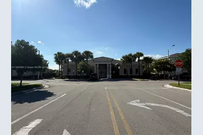 484 NE 5th St, Florida City, FL 33034 - Photo 2